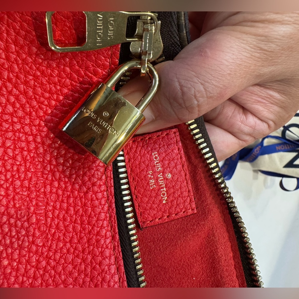 📌SOLD📌 Authentic Louis Vuitton Estella Coquelico NM bag - Picture 14 of 17